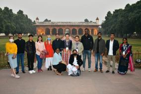 Delegates from Bhutan, Jamaica, Malaysia, Poland, Sri Lanka, Sweden, Tanzania & Uzbekistan visting India under #ICCR's Gen Next Democracy Network programme visited New Delhi's famous Red Fort.