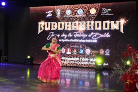 SVCC presented a Bharatnatyam Dance Ballet "Dhamma Yatra- Three Jewels of Buddhism" by Ms. Arati Viraj Juthani at the "BUDDHABHOOMI" event held in Bangkok, Thailand.