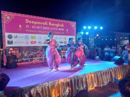 SVCC organized an Odissi Dance "Abhinaya" by Ms. Ritika Mandal, Senior Odissi Artist, and SVCC students, Khun Supanun Phermpladisai, Khun Yanisa Ounjitpan, and Khun Vikantana Prachabadee at the Celebration of Diwali Festival at Phauraat, Bangkok on October 23, 2022.