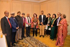 Group photo with Invitees attended the dinner hosted by Director General, ICCR for Ms. Marisol Schulz Manaut, Director General, International Book Fair, Guadalajara, Mexico at New Delhi