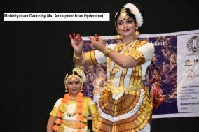 Mohiniyattam Dance by Ms.Anita peter from Hyderabad