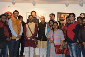 President, ICCR is with the painting artistes who participated in the painting exhibition JAI HIND.